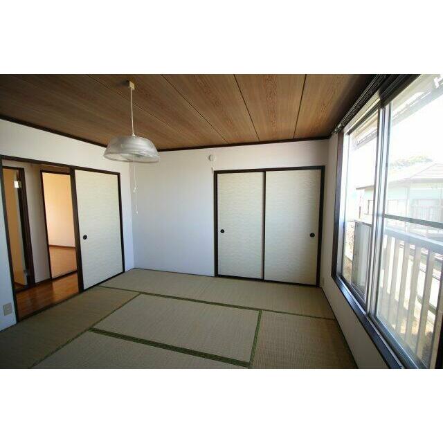 ２F和室全体です。押し入れもございます。 ※写真は前回募集時の物になります。