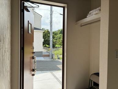 賢く収納しながら季節ごとの装いを楽しみたい（8号棟）