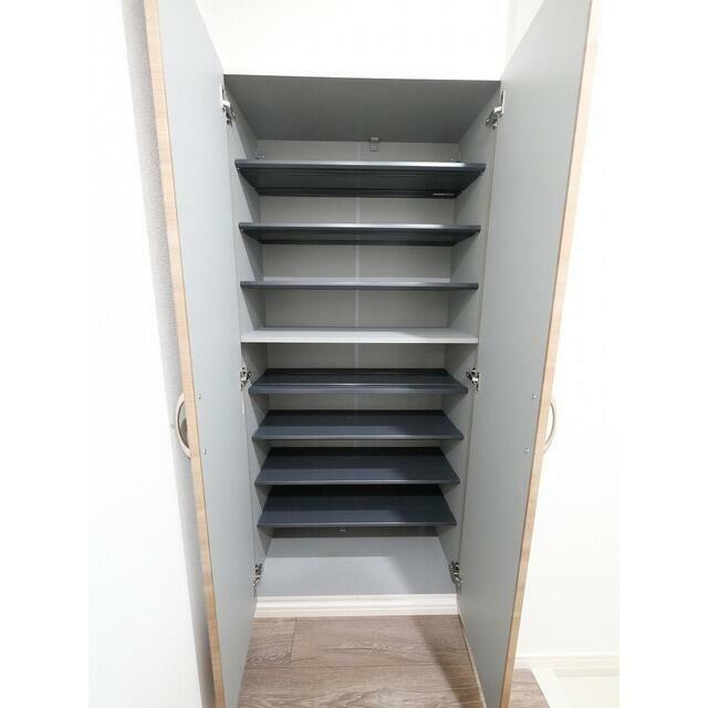 シューズボックス