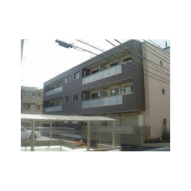 重量鉄骨造３階建て