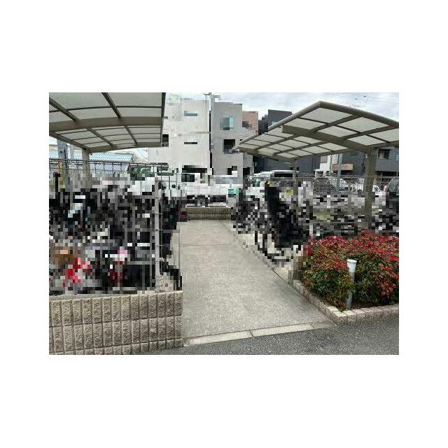 入居者様専用屋根付き駐輪場です。