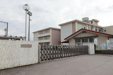 横川中学校