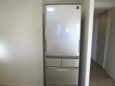 冷蔵庫設置