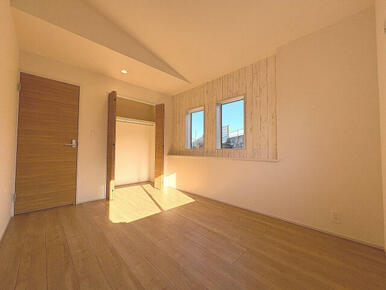 開放感のある勾配天井の子供部屋6.0帖