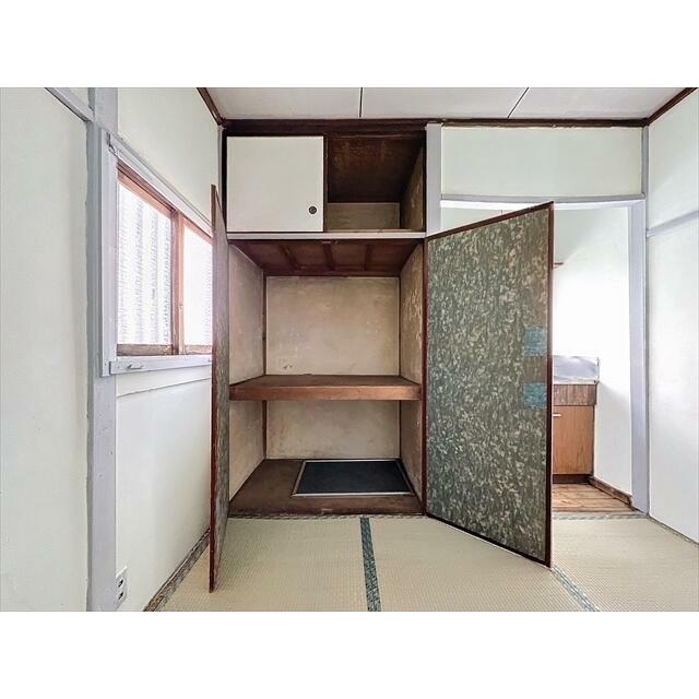 天袋付き、奥行きもありしっかり入る収納