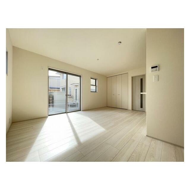 ゆとりある広さと明るさでホッとくつろげるスペースになっています！