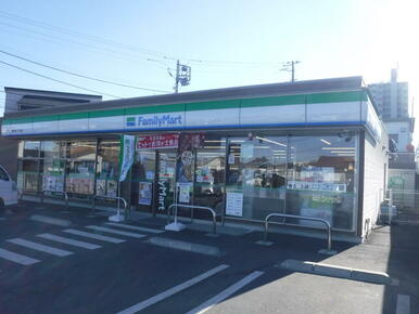 ファミリーマート藤沢石川二丁目店