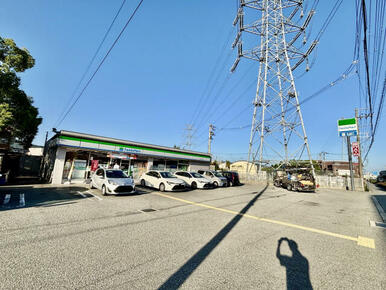 ファミリーマート　宝塚山本丸橋店