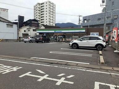 ファミリーマート喜々津駅前店