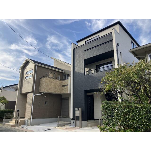 外観 左1号棟（2階建）・右2号棟（3階建）