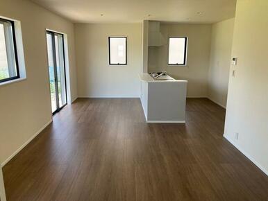 わが家のリビング、それはいちばん自分らしく振る舞える空間（2号棟）