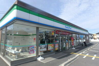 ファミリーマート 滑川店