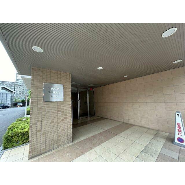 マンションエントランス