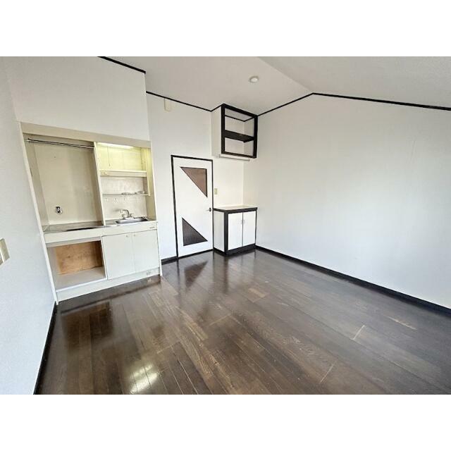 ※写真は別号室のものです。