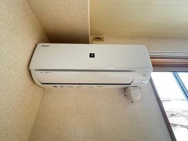 リビングエアコン