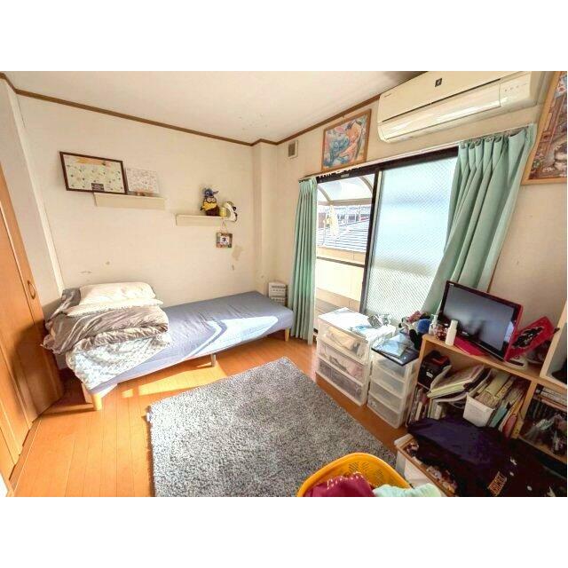 広々とした洋室です