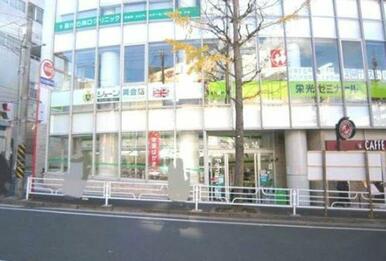 ファミリーマート藤が丘駅南口店