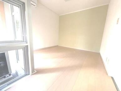 6.7帖の広々とした洋室☆