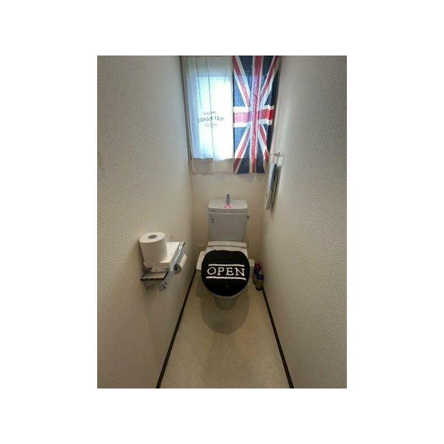 シンプルで使いやすいトイレです