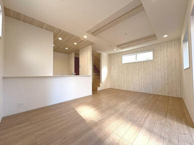 リビングダイニング