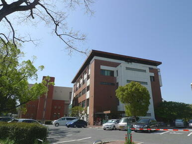 神戸市立須磨図書館