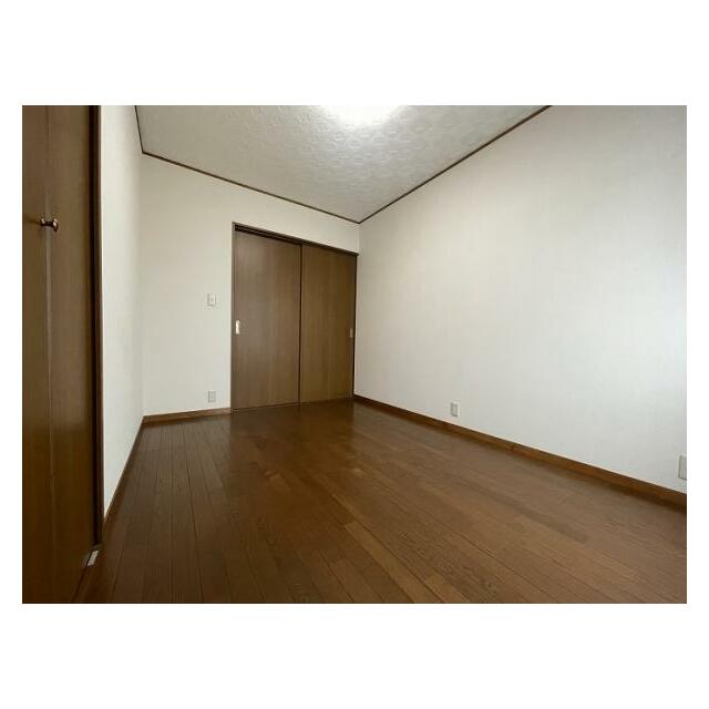 2階西側洋室 (2)