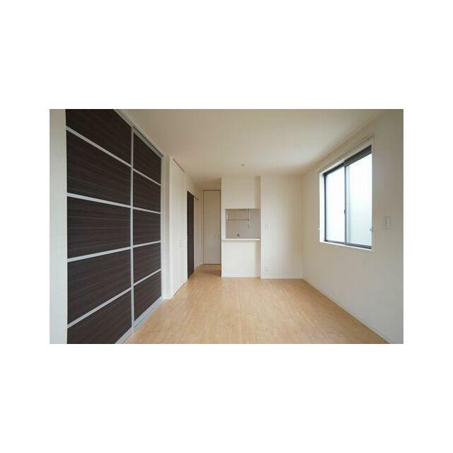 スライディングスクリーンを閉じるとこんな感じです。