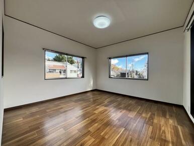 直接バルコニーに出られるので、洗濯物も楽々＾＾