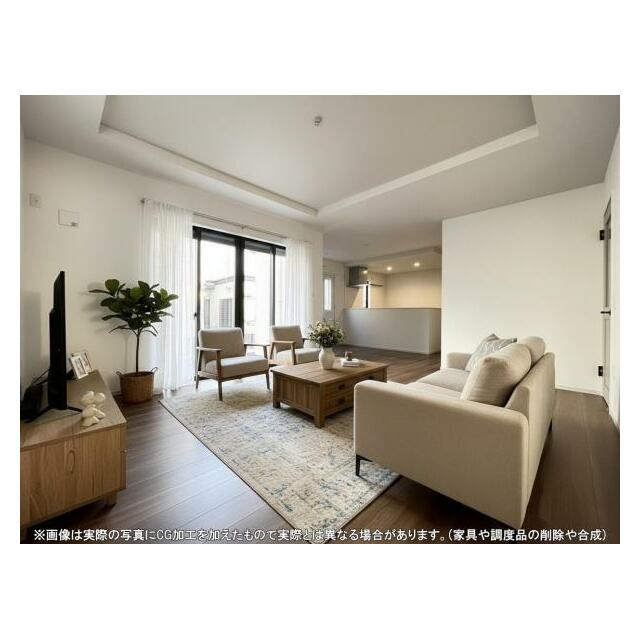 開放感のあるゆとりあるリビング。採光にもこだわった居心地の良い空間です♪