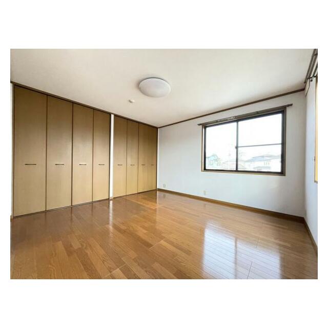 各部屋に収納が付いているので整理整頓も安心！