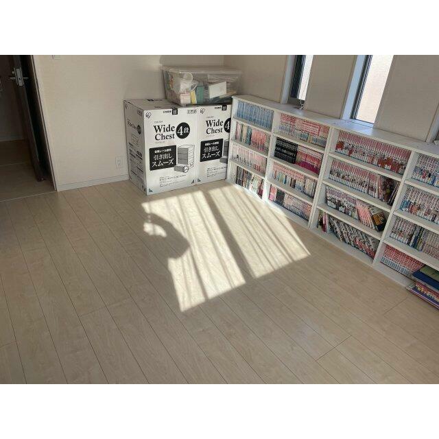 スタンダードな洋室です