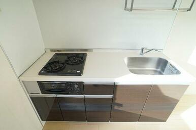 二口コンロでグリル付きです。