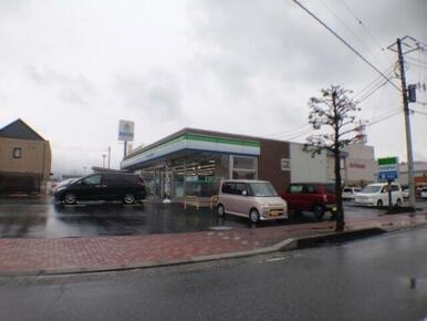 ファミリーマート甲府昭和店