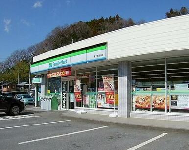 ファミリーマート富士宮芝川店