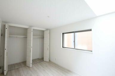 明るいお部屋です