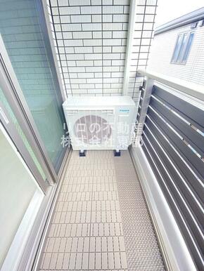 バルコニー付！お天気のいい日は洗濯物も気持ちよく干せますね！