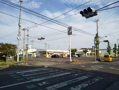 セブンイレブン高松屋島西店