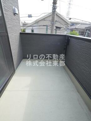 広々バルコニー！一気に洗濯物も干せそうです◎