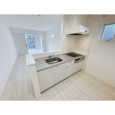 ＩＨ３口のカウンターキッチン