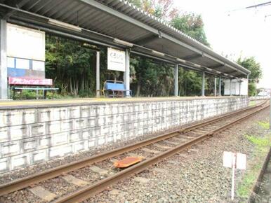 熊本電鉄・黒石駅まで徒歩12分、車の渋滞関係なく熊本市内まで行けますので大変便利です。