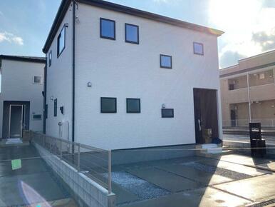 未来を鮮やかに彩る住まい（1号棟）