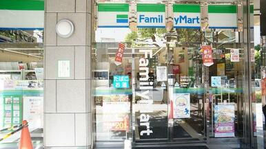 ファミリーマート船橋駅北店