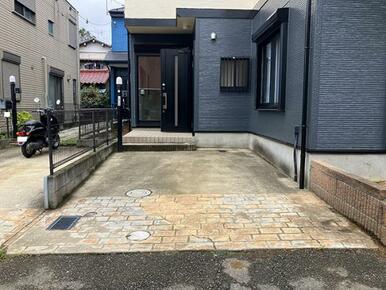 「駐車場」1台駐車可能です。