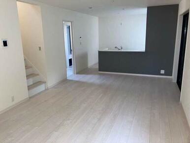 長い時間を過ごすリビングだから自分らしいスタイルを演出したい（1号棟）