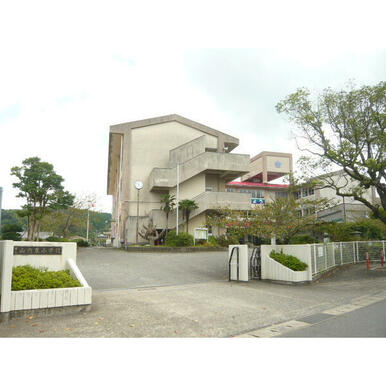 武雄市立山内東小学校