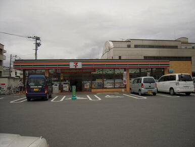 セブンイレブン福岡姪浜駅西店