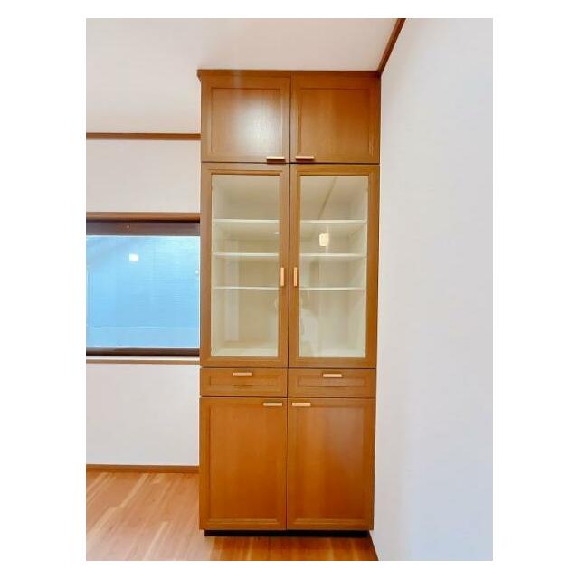 「2階南西側洋室」収納がございます。