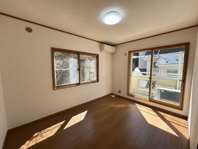 2F 東側洋室 約6帖（2）