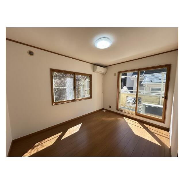 2F 東側洋室 約6帖（2）