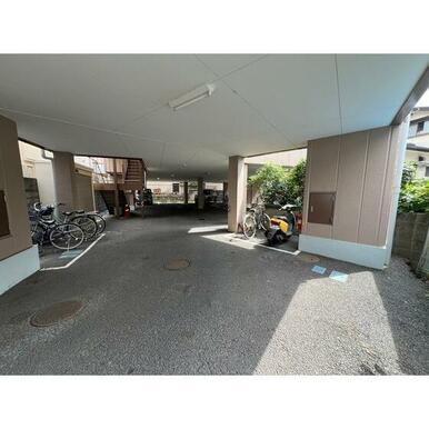 駐輪場・バイク置き場